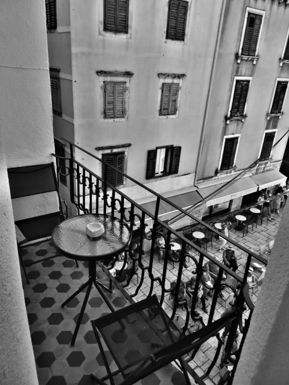 Apartment Barbara - Bojana Sibenik Ruang foto