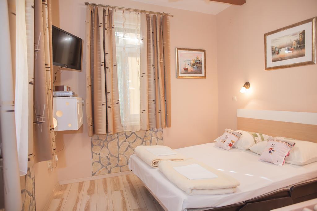 Apartment Barbara - Bojana Sibenik Bagian luar foto